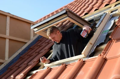 Pose de fenêtres de toit Velux à Lanthenans